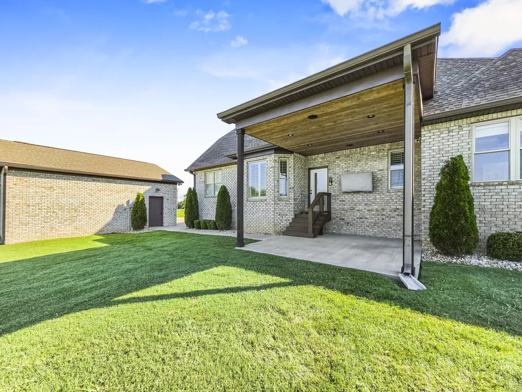 3070 SE Tater Peeler Road Lebanon TN 37090