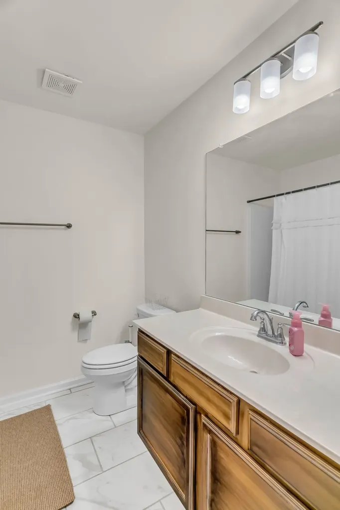 156 Rising Pvt Lane Gallatin TN 37066