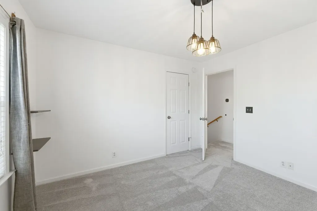 3085 Schoolside Street Murfreesboro TN 37128