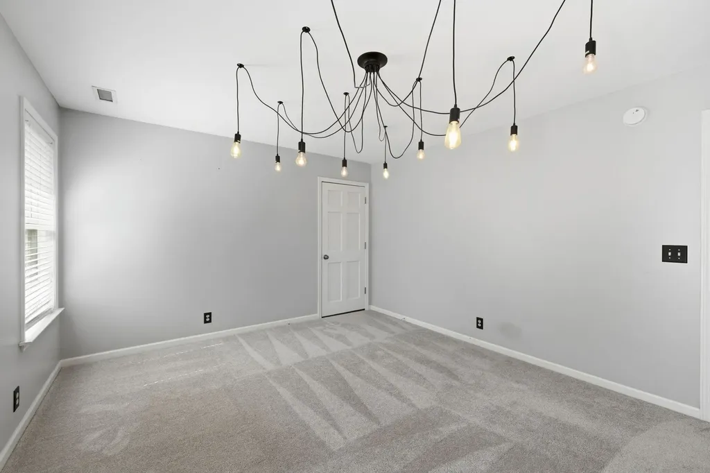 3085 Schoolside Street Murfreesboro TN 37128