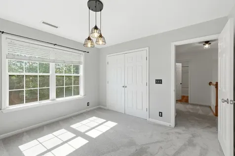 3085 Schoolside Street Murfreesboro TN 37128