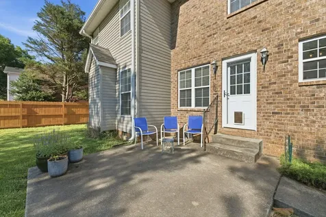 3085 Schoolside Street Murfreesboro TN 37128