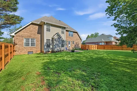 3085 Schoolside Street Murfreesboro TN 37128