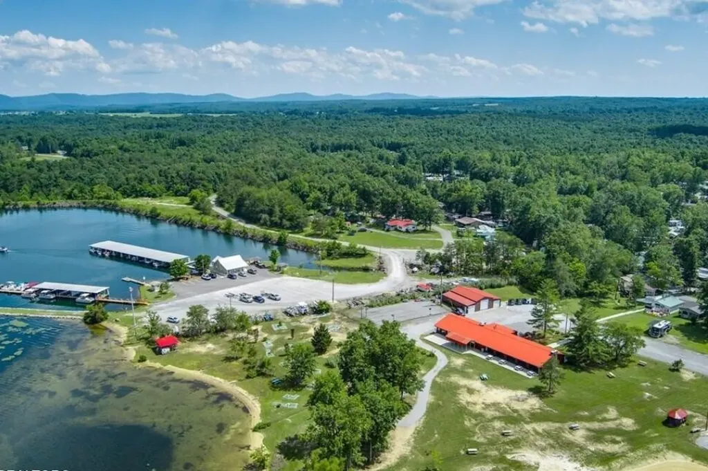44 Arapaho Trail Crossville TN 38572