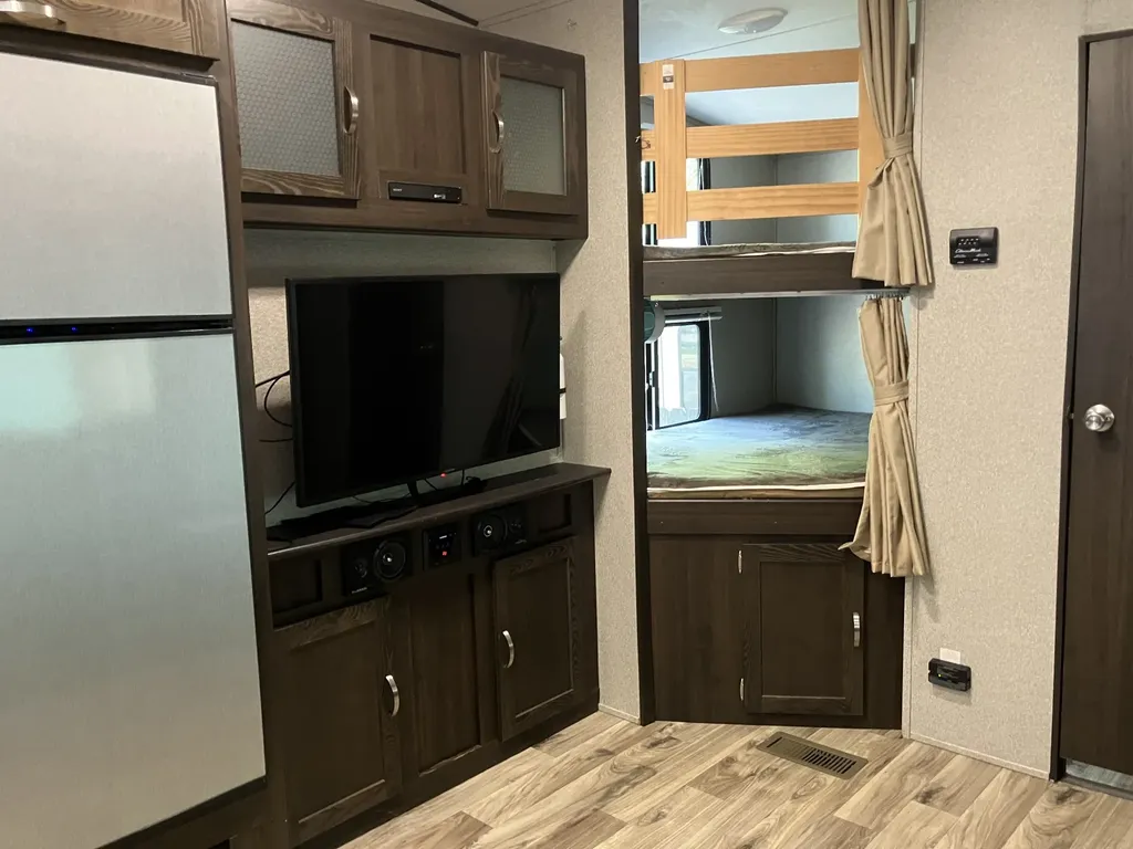 44 Arapaho Trail Crossville TN 38572