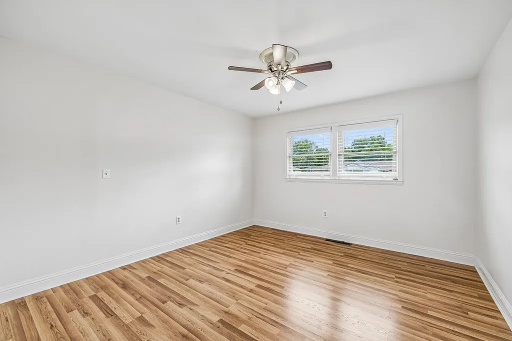 112 Sherwood Drive Waverly TN 37185