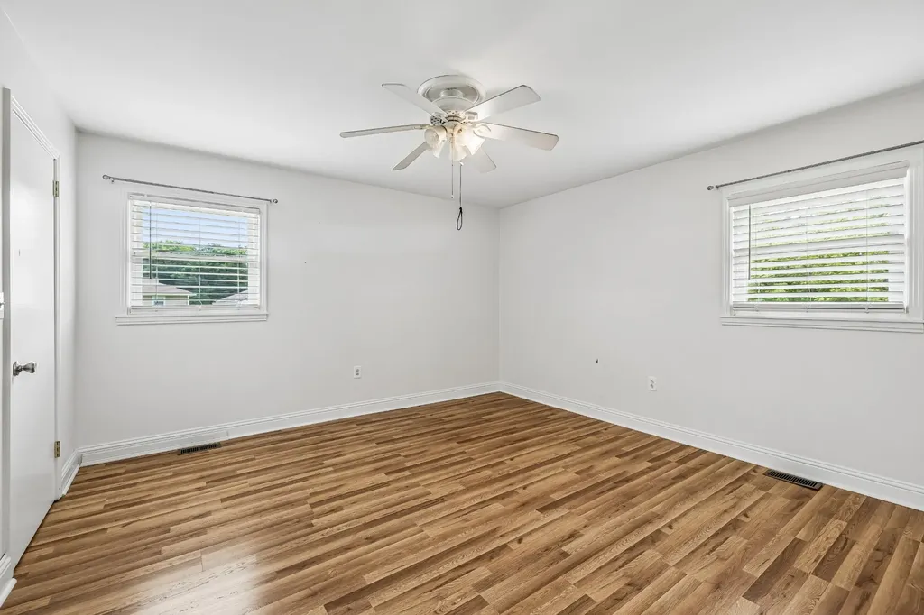 112 Sherwood Drive Waverly TN 37185