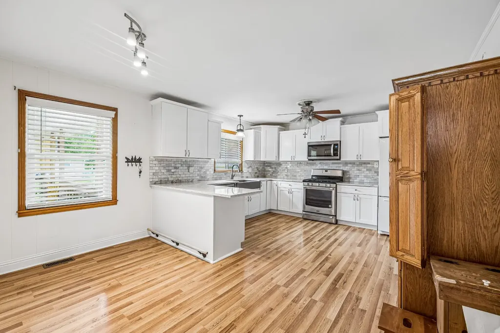 112 Sherwood Drive Waverly TN 37185
