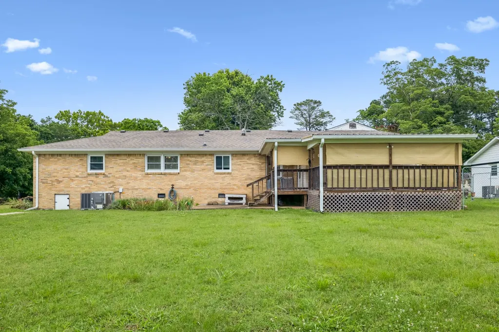 112 Sherwood Drive Waverly TN 37185