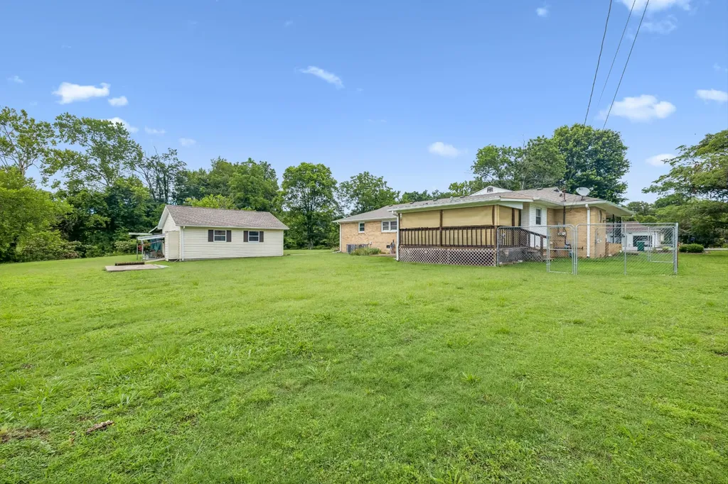 112 Sherwood Drive Waverly TN 37185