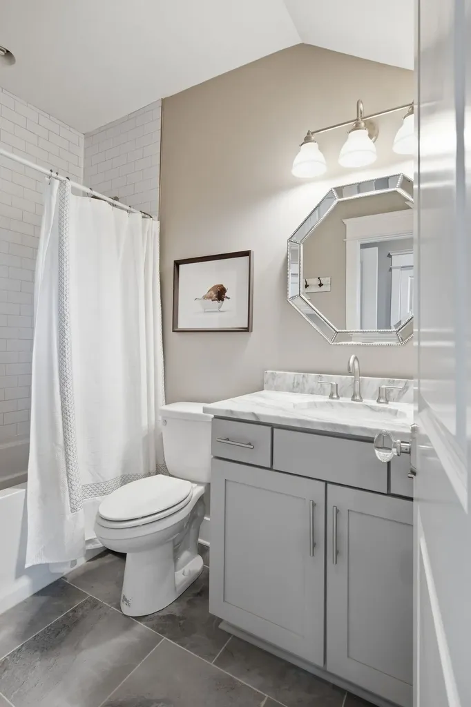 2507B Solon Drive Nashville TN 37206