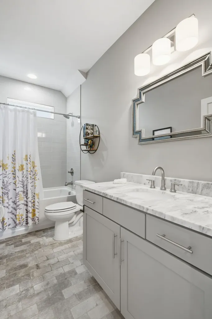 2507B Solon Drive Nashville TN 37206