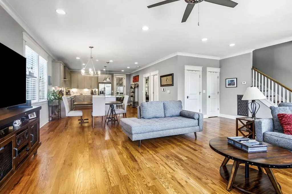 2507B Solon Drive Nashville TN 37206