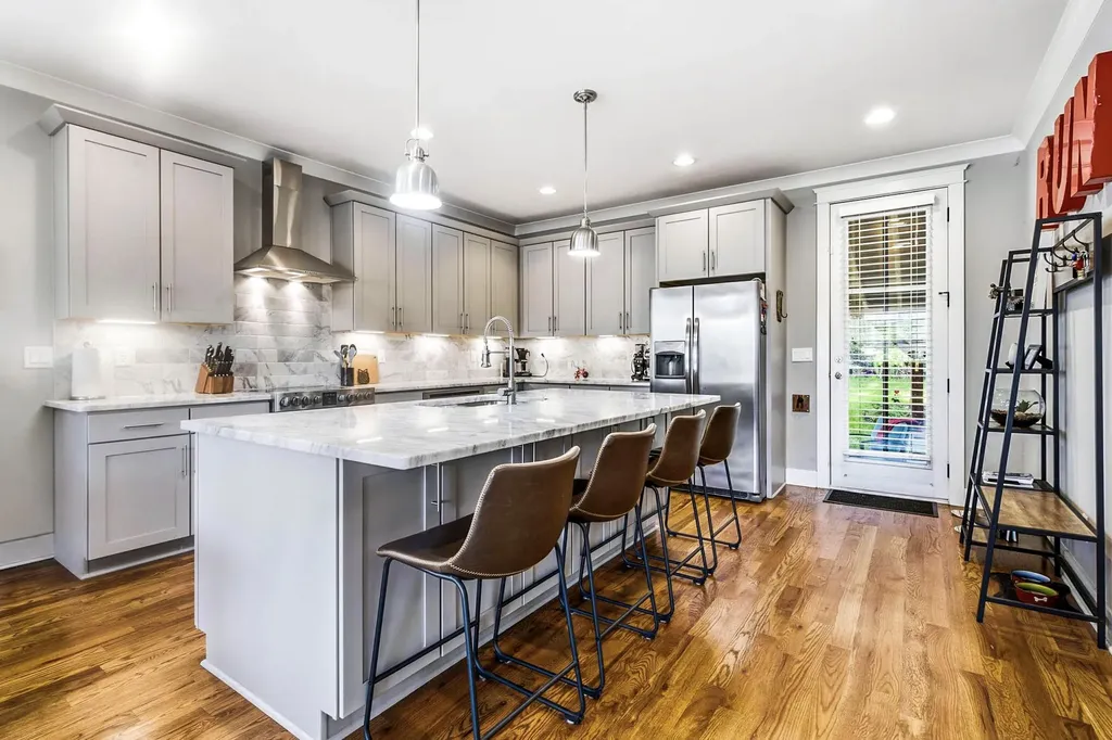 2507B Solon Drive Nashville TN 37206