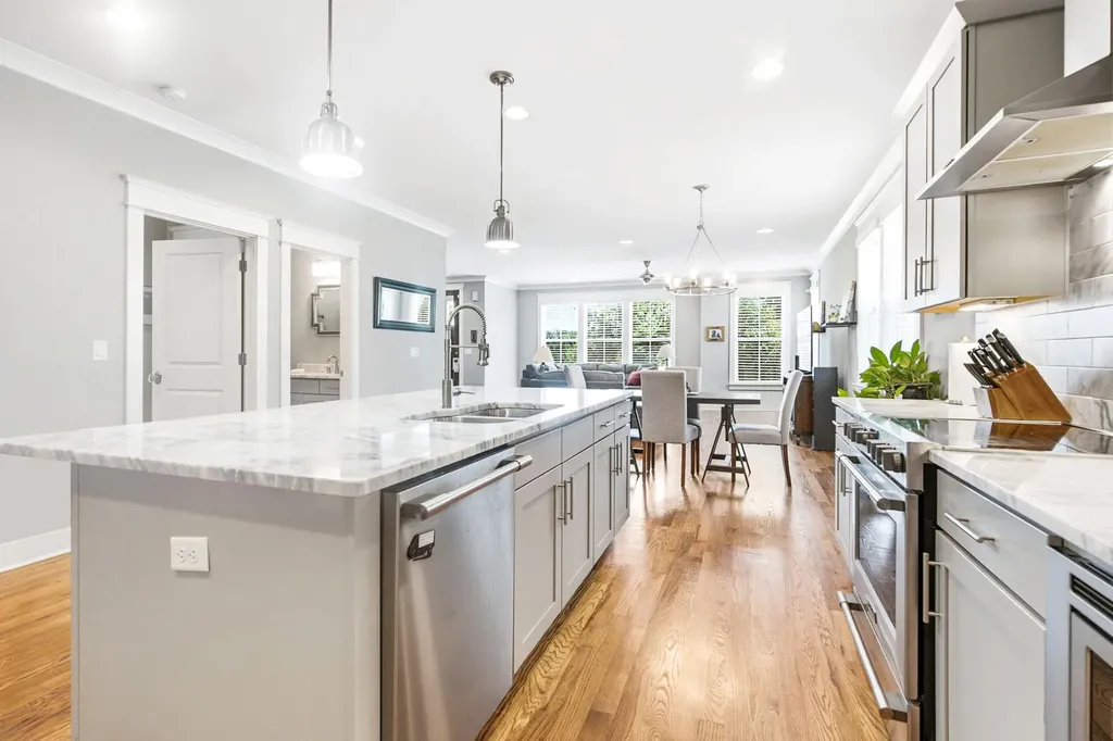 2507B Solon Drive Nashville TN 37206