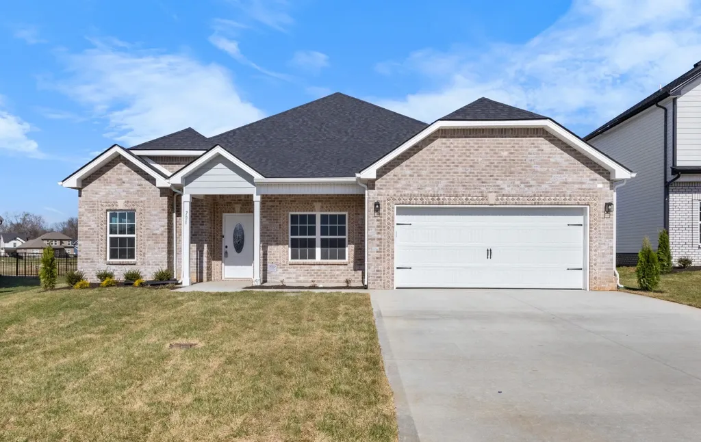 1192 Juniper Pass Clarksville TN 37043