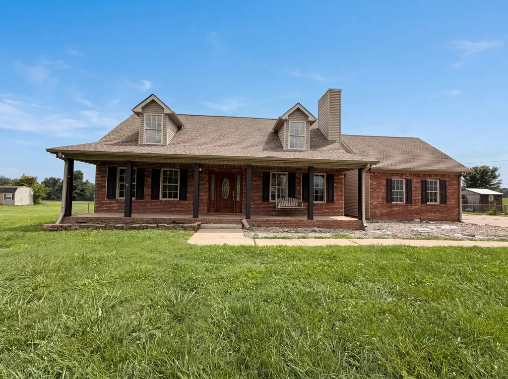 4523 Atkins Road Cedar Hill TN 37032