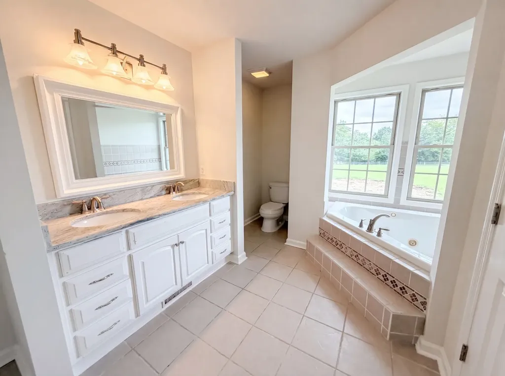 4523 Atkins Road Cedar Hill TN 37032