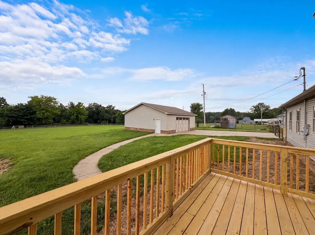 4523 Atkins Road Cedar Hill TN 37032