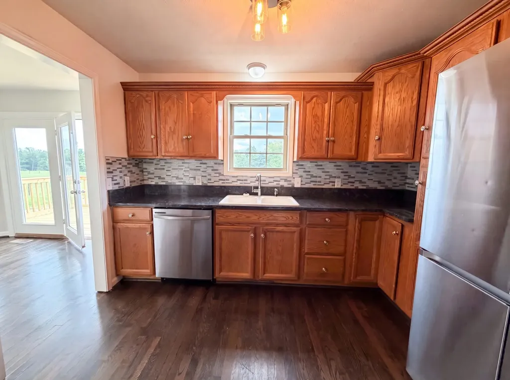 4523 Atkins Road Cedar Hill TN 37032