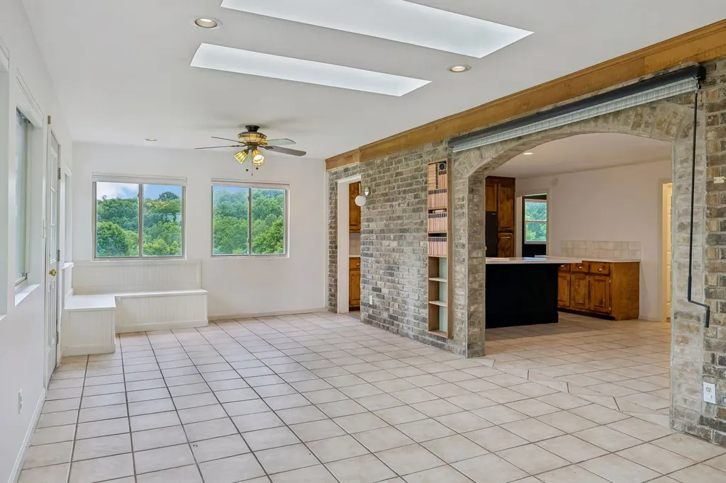 2758 Standing Oak Drive Thompsons Station TN 37179