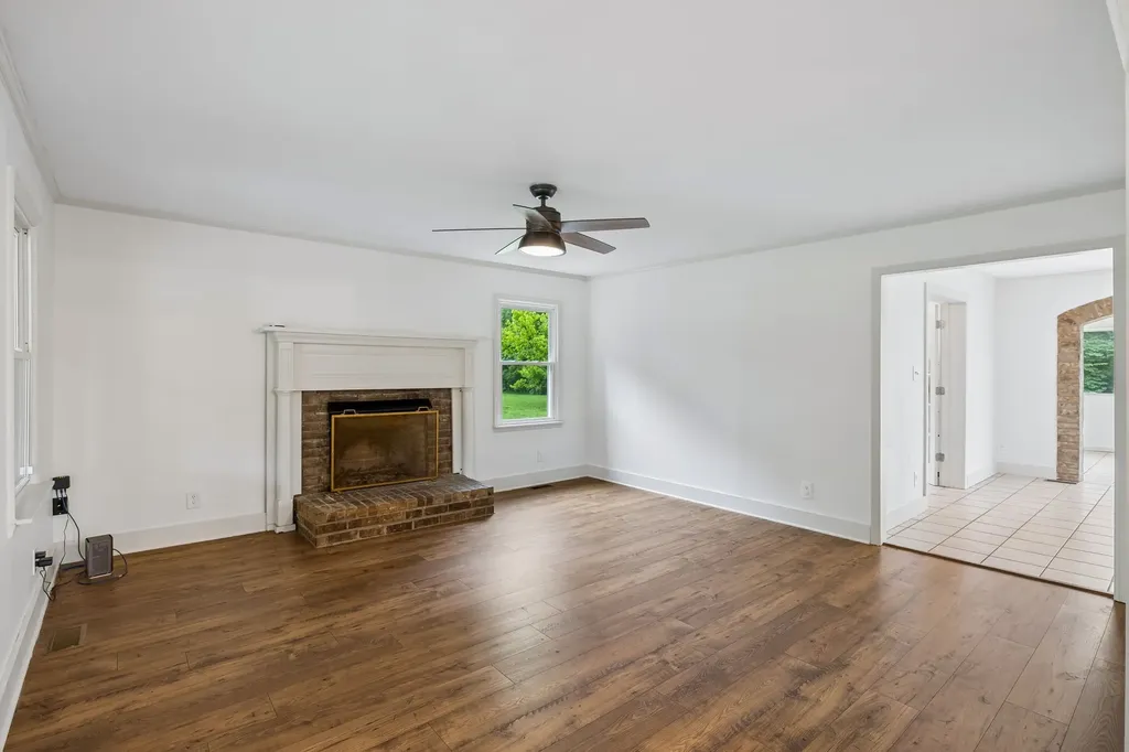 2758 Standing Oak Drive Thompsons Station TN 37179
