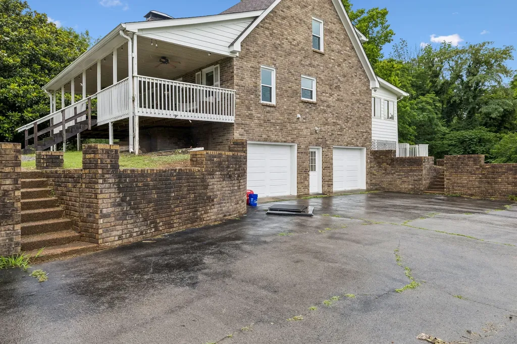 2758 Standing Oak Drive Thompsons Station TN 37179