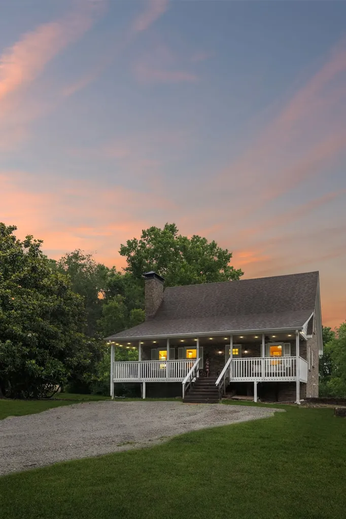 2758 Standing Oak Drive Thompsons Station TN 37179
