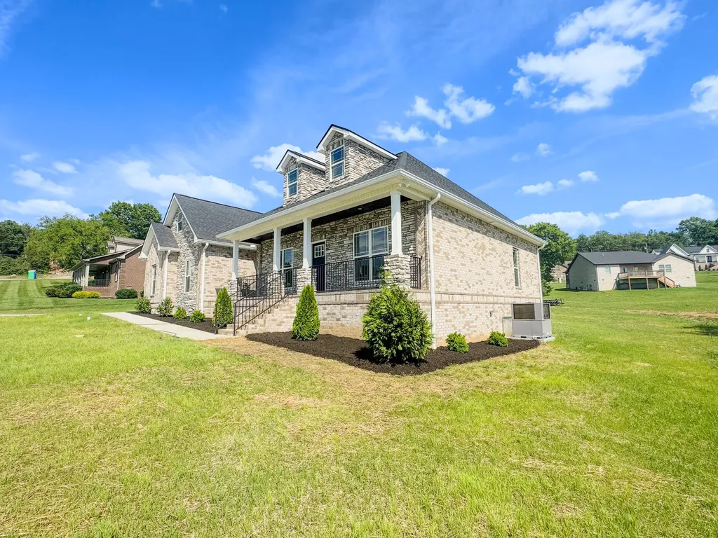 480 Bridle Path Lane Hartsville TN 37074