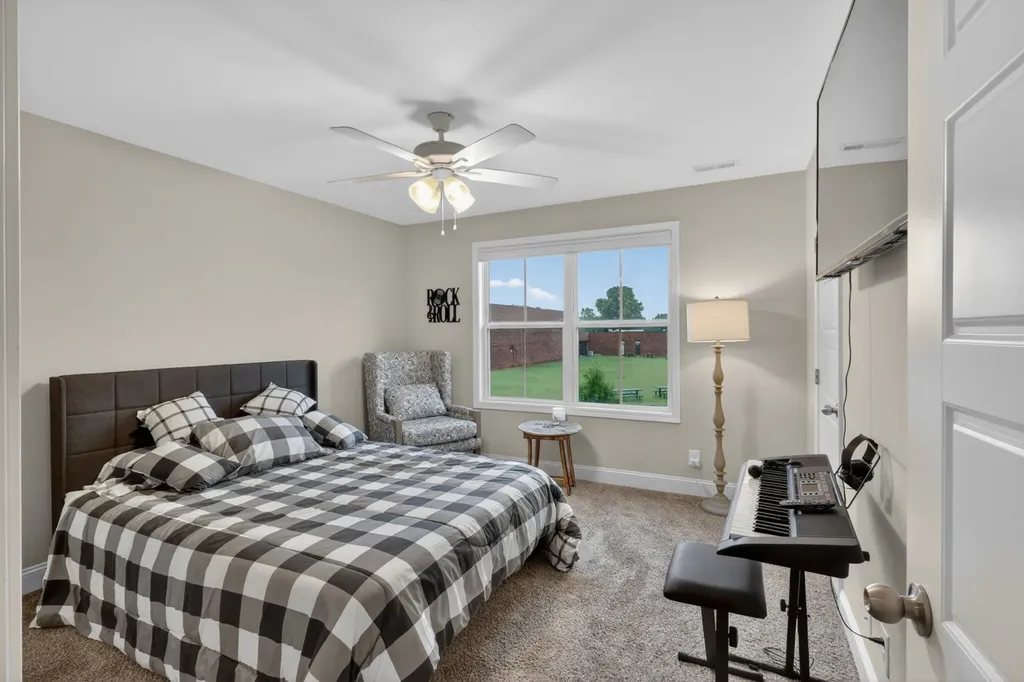 216 Drayton Drive Clarksville TN 37042