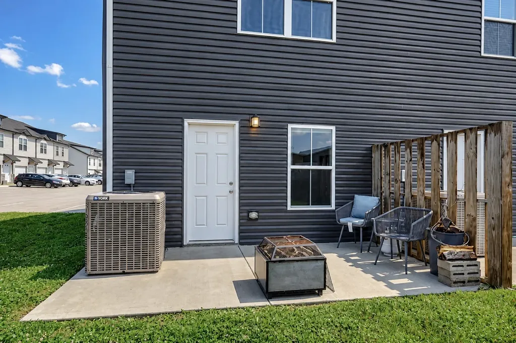 216 Drayton Drive Clarksville TN 37042