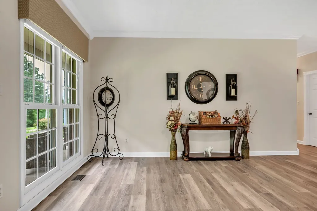 398 N Hummingbird Lane Dickson TN 37055