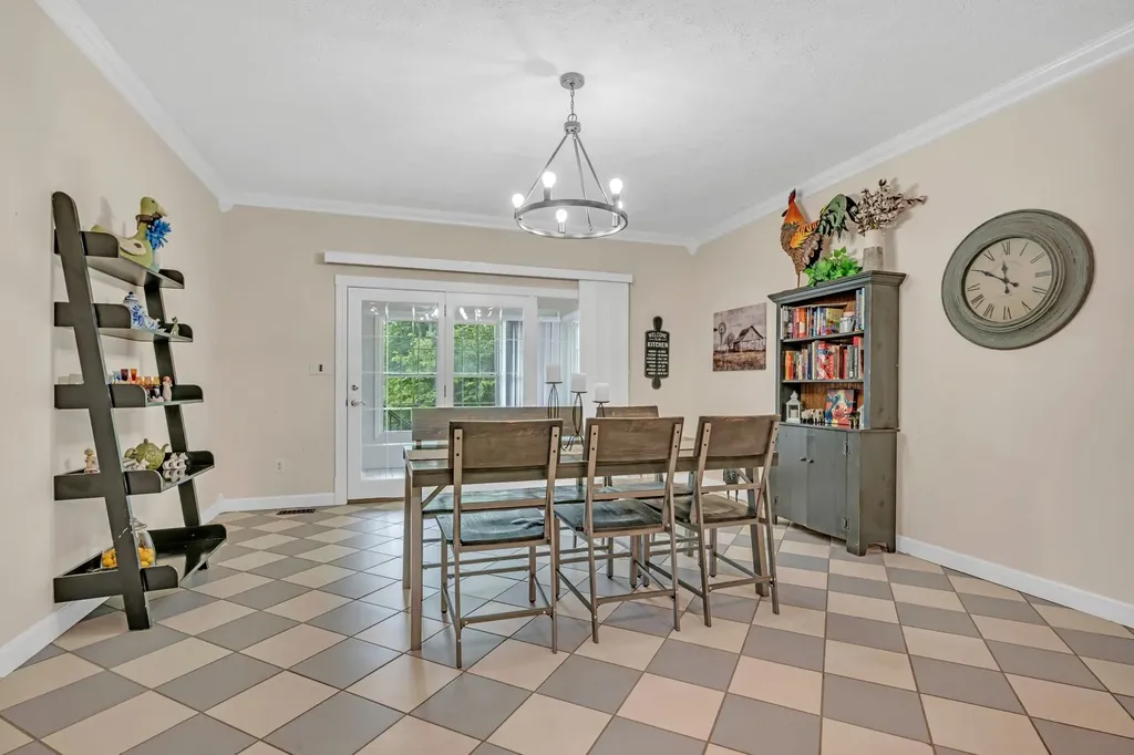 398 N Hummingbird Lane Dickson TN 37055