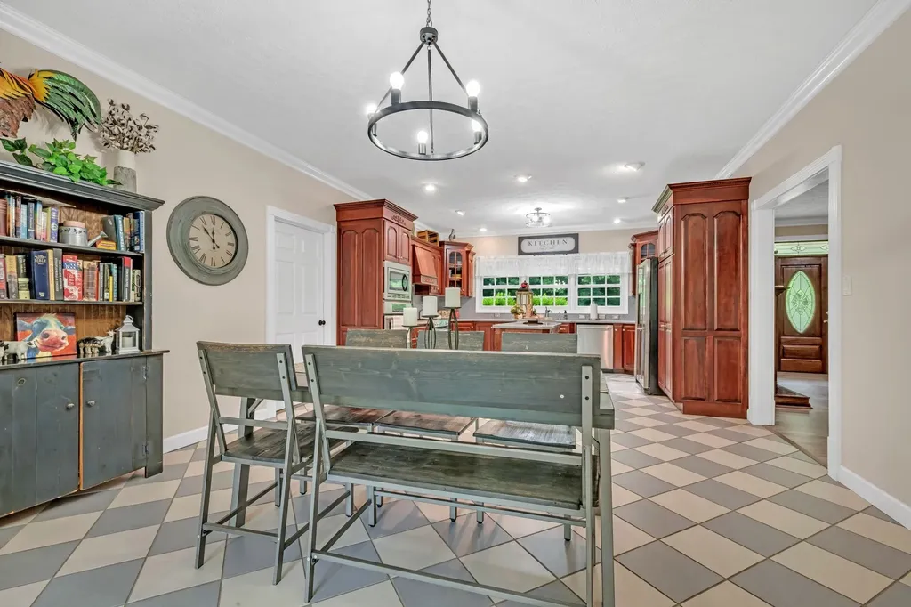 398 N Hummingbird Lane Dickson TN 37055