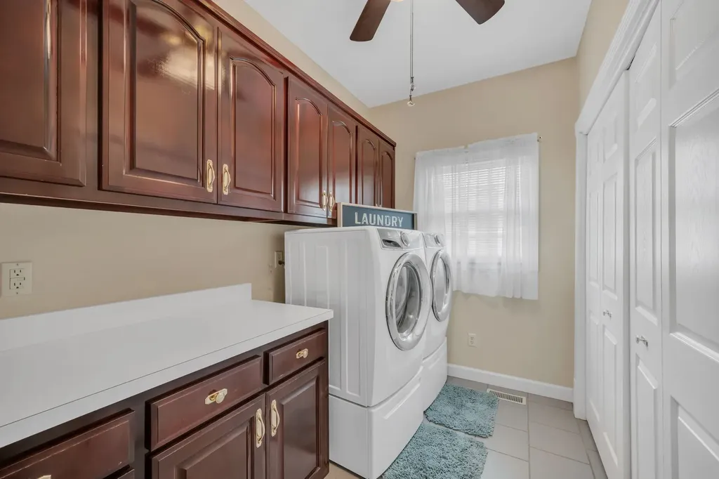 398 N Hummingbird Lane Dickson TN 37055