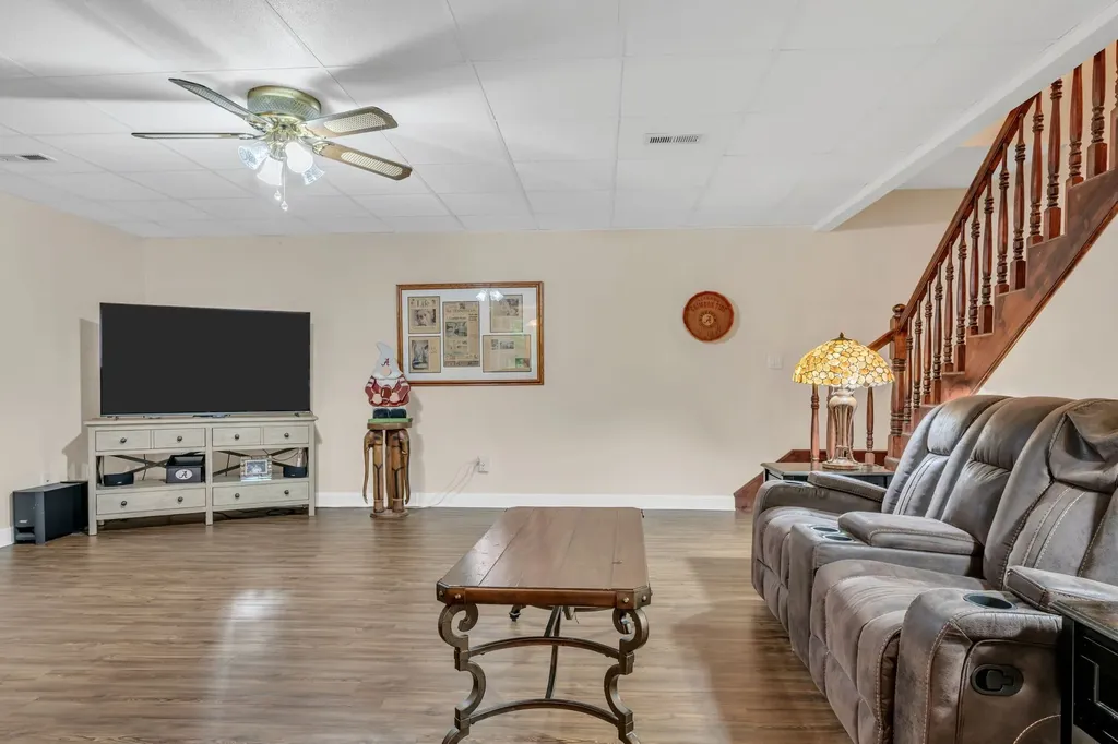 398 N Hummingbird Lane Dickson TN 37055