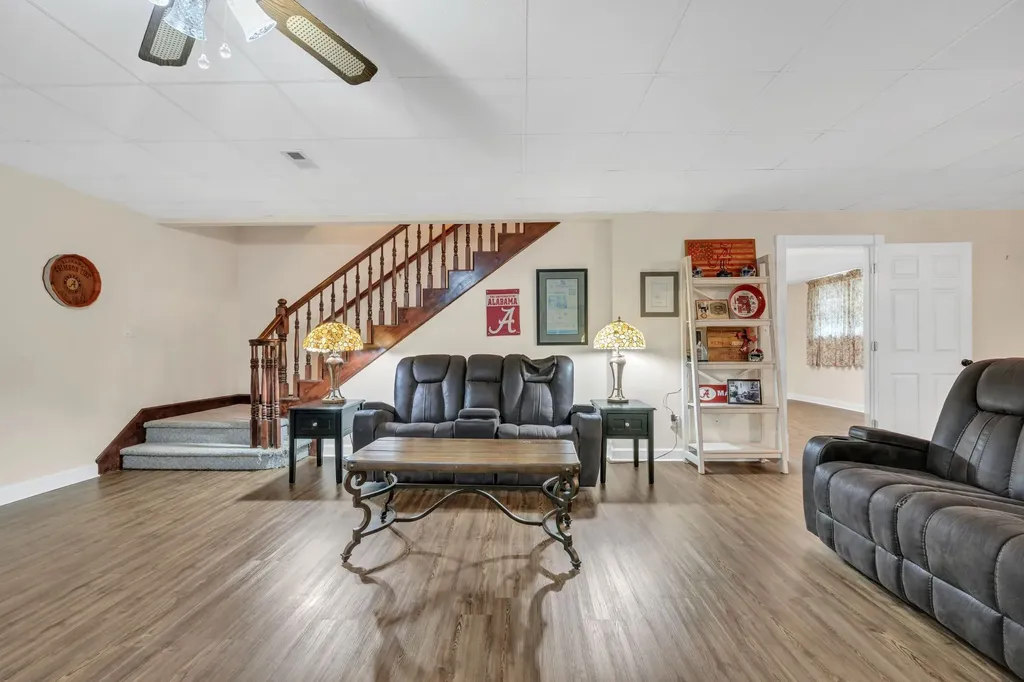 398 N Hummingbird Lane Dickson TN 37055