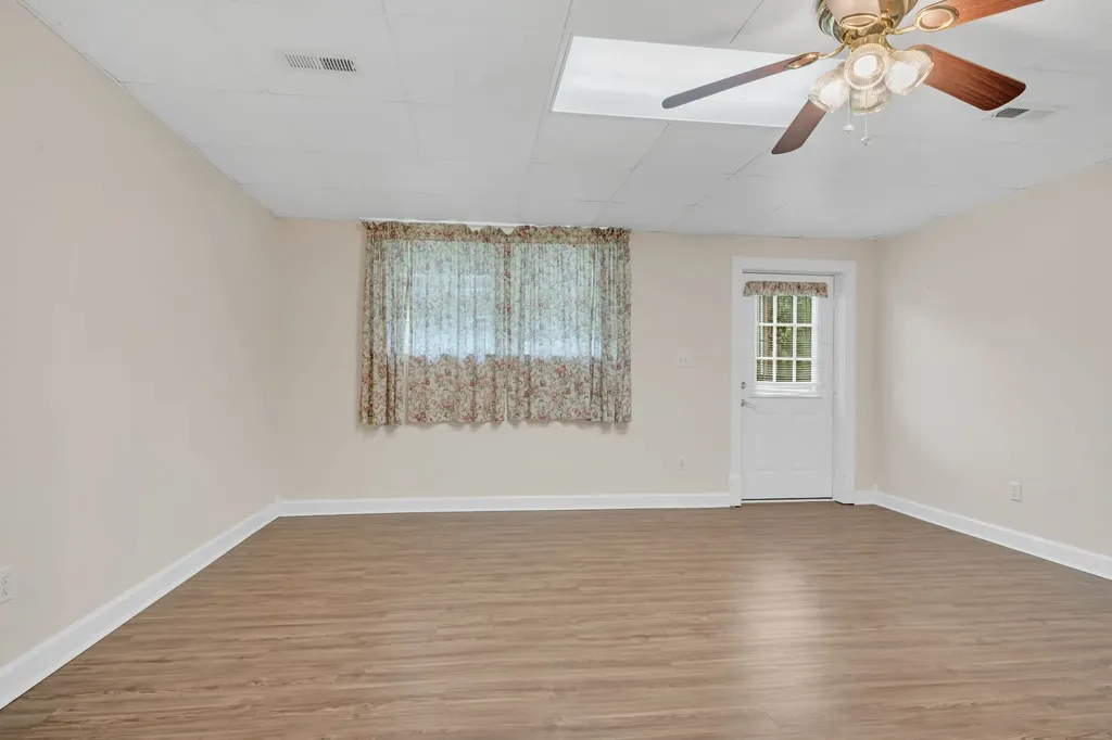 398 N Hummingbird Lane Dickson TN 37055