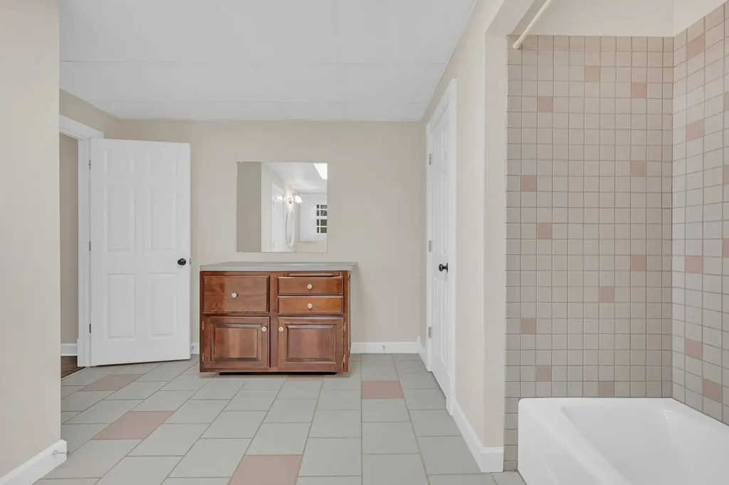 398 N Hummingbird Lane Dickson TN 37055