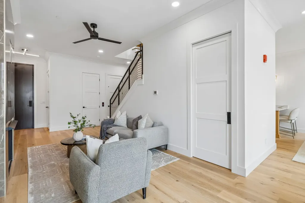95 Leonard Avenue Nashville TN 37205
