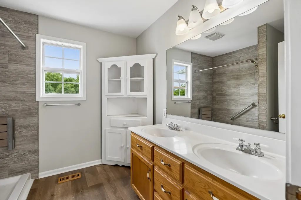 2501 Golden Pond Lane Spring Hill TN 37174