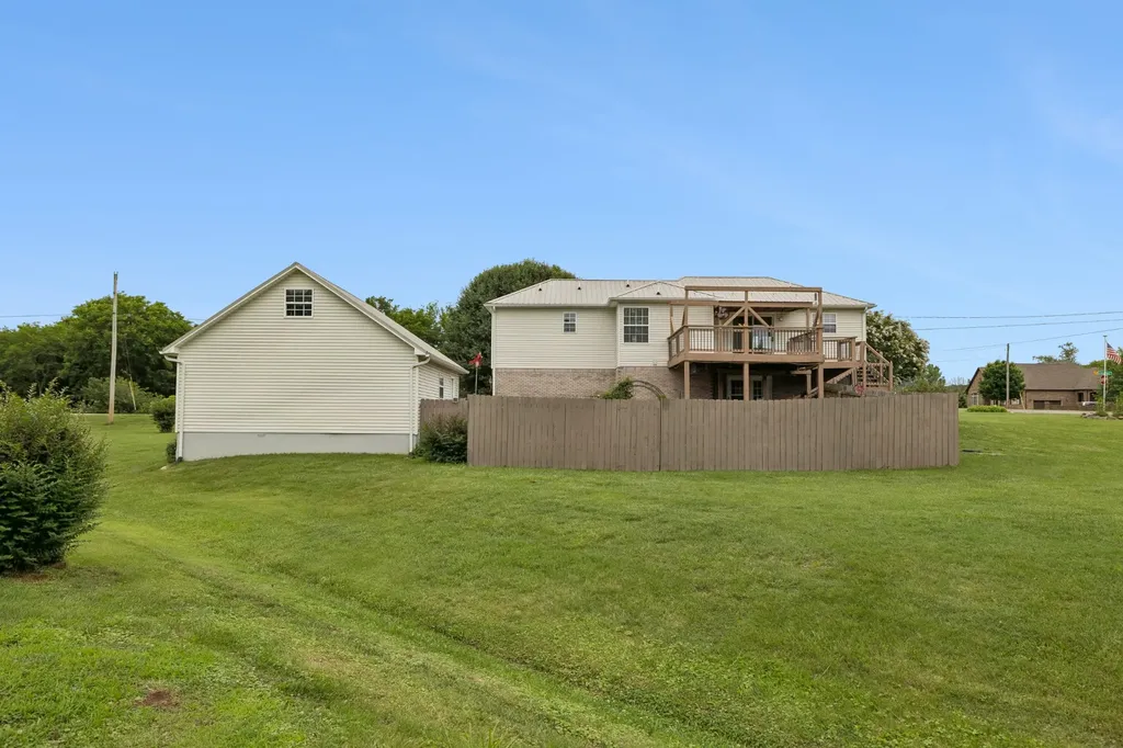 2501 Golden Pond Lane Spring Hill TN 37174