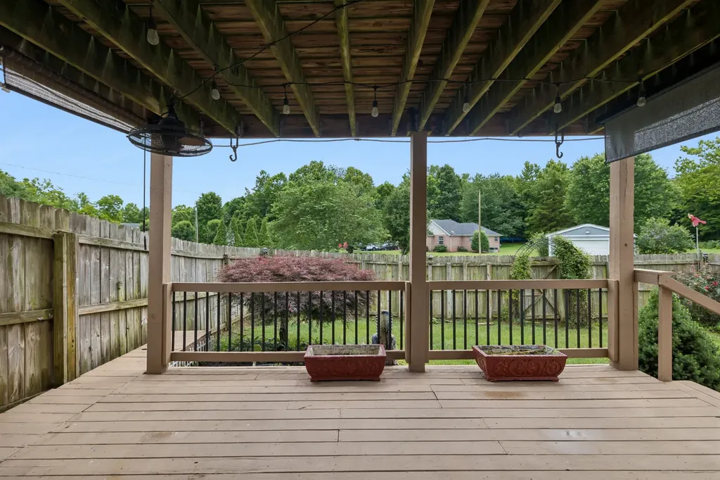 2501 Golden Pond Lane Spring Hill TN 37174