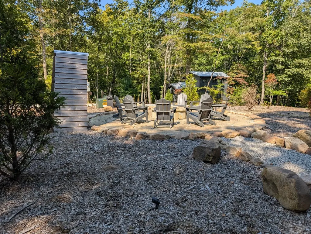 140 Sunset Bluff Way Monteagle TN 37356
