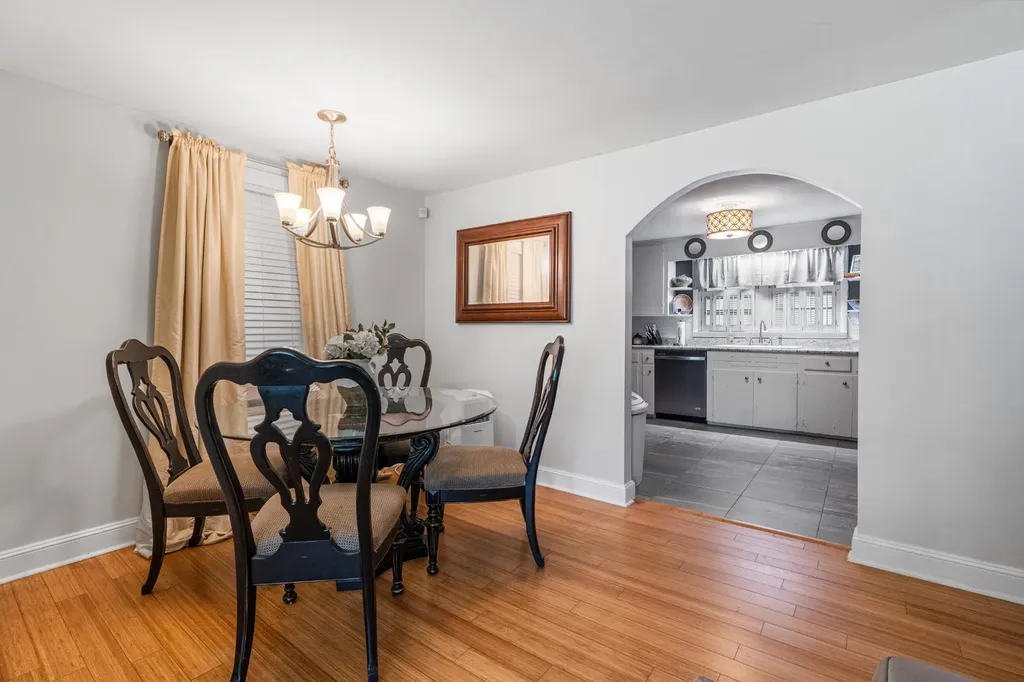 902 Sunset Avenue, NW Cleveland TN 37311
