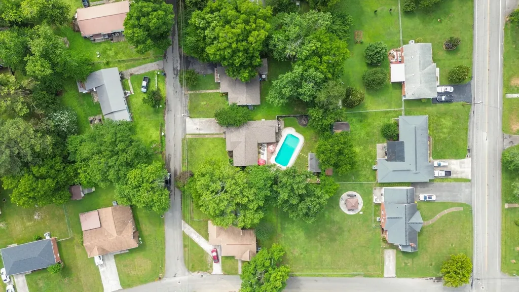 902 Sunset Avenue, NW Cleveland TN 37311