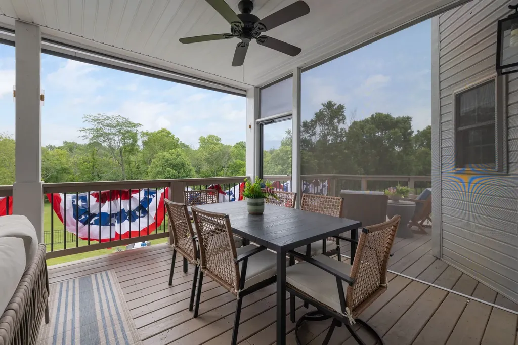 1915 Pointe Barton Drive Lebanon TN 37087
