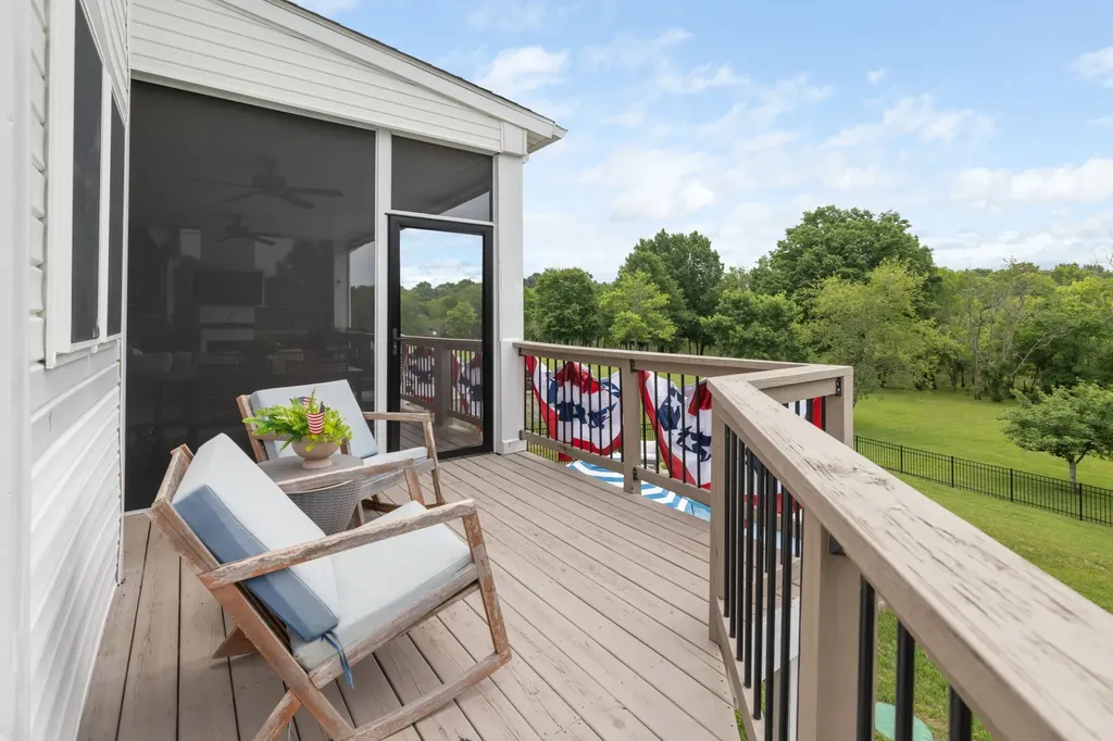 1915 Pointe Barton Drive Lebanon TN 37087