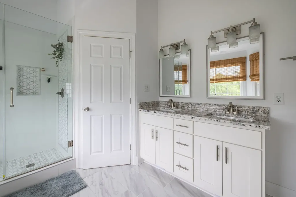 1915 Pointe Barton Drive Lebanon TN 37087