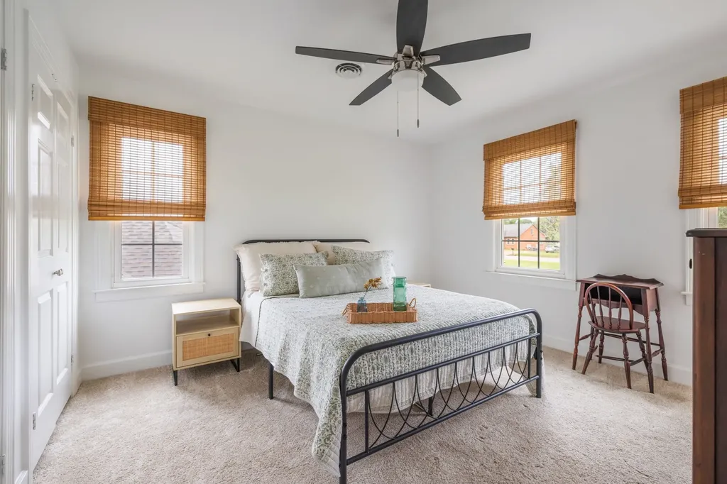 1915 Pointe Barton Drive Lebanon TN 37087